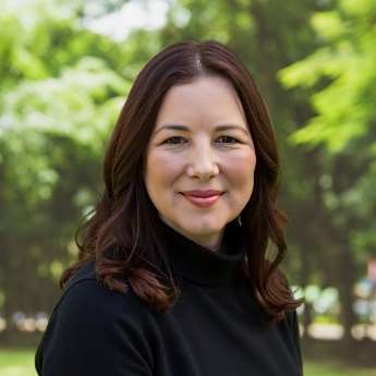 Danielle Smith Headshot - 2 (1)