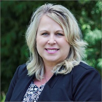 Lisa Cortes Headshot (1)